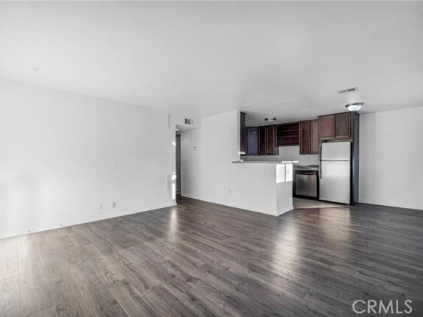 5224 Denny Avenue 209, North Hollywood (los Angeles) CA 91601
