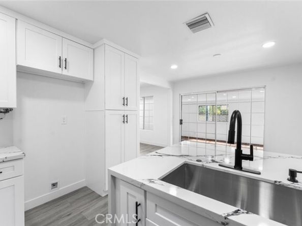 12338 Sheldon Street, Sun Valley (los Angeles) CA 91352