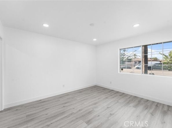 12338 Sheldon Street, Sun Valley (los Angeles) CA 91352