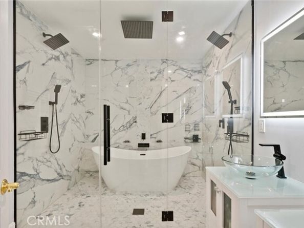 10225 Donna Avenue, Northridge (los Angeles) CA 91324