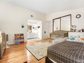 21050 Community Street, Canoga Park (los Angeles) CA 91304