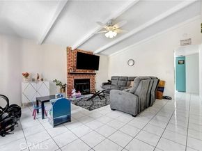 21050 Community Street, Canoga Park (los Angeles) CA 91304