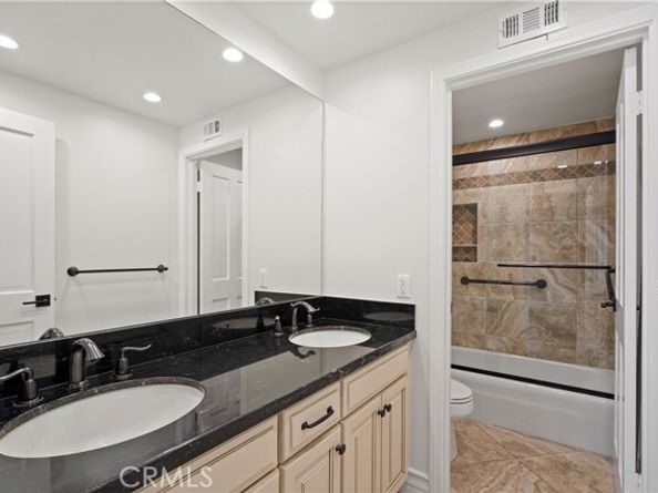 11426 Twin Hills Avenue, Porter Ranch (los Angeles) CA 91326