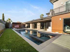 4189 S Cloverdale Avenue, Los Angeles CA 90008