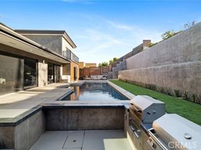 4189 S Cloverdale Avenue, Los Angeles CA 90008