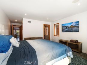 4189 S Cloverdale Avenue, Los Angeles CA 90008