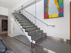 4189 S Cloverdale Avenue, Los Angeles CA 90008