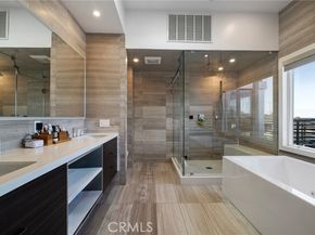 4189 S Cloverdale Avenue, Los Angeles CA 90008