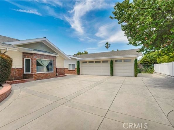 11947 Clonlee Avenue, Granada Hills (los Angeles) CA 91344