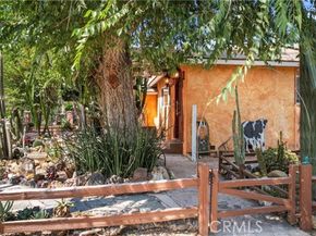 7300 Sylvia Avenue, Reseda (los Angeles) CA 91335