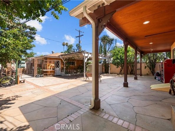 7300 Sylvia Avenue, Reseda (los Angeles) CA 91335