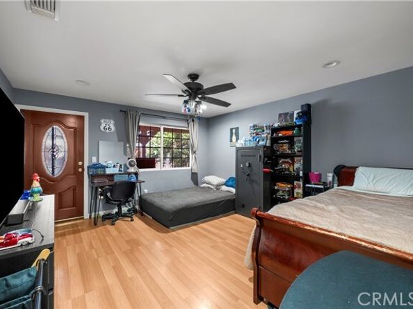 7300 Sylvia Avenue, Reseda (los Angeles) CA 91335