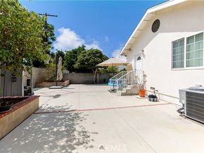 18154 Gresham Street, Northridge (los Angeles) CA 91325