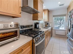 18154 Gresham Street, Northridge (los Angeles) CA 91325