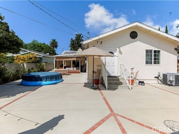 18154 Gresham Street, Northridge (los Angeles) CA 91325