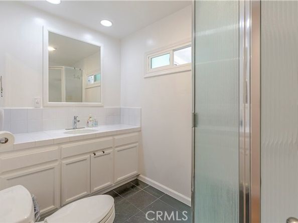 18154 Gresham Street, Northridge (los Angeles) CA 91325