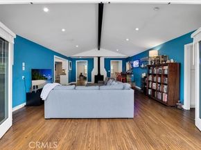 5732 Mammoth Avenue, Los Angeles CA 91401