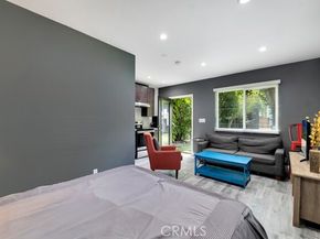5732 Mammoth Avenue, Los Angeles CA 91401