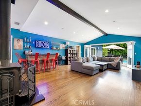 5732 Mammoth Avenue, Los Angeles CA 91401