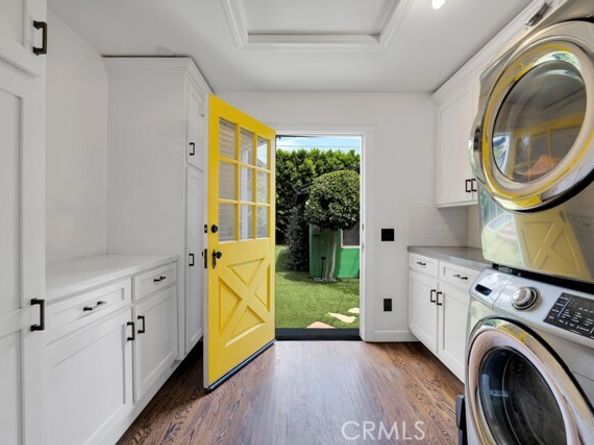 5732 Mammoth Avenue, Los Angeles CA 91401