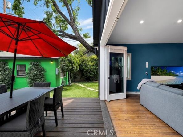 5732 Mammoth Avenue, Los Angeles CA 91401