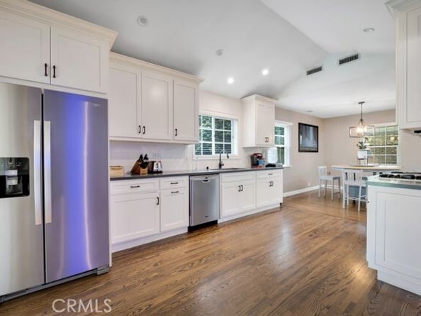 5732 Mammoth Avenue, Los Angeles CA 91401