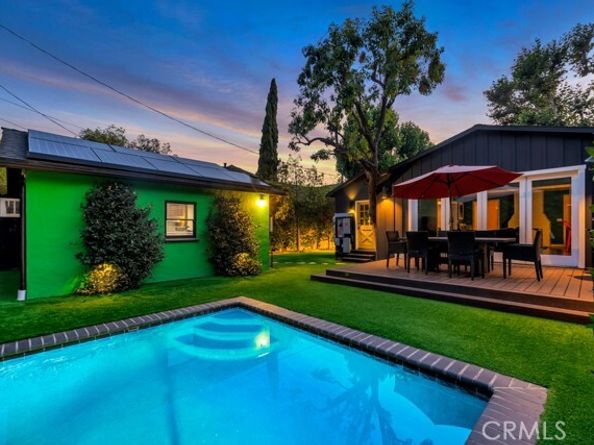 5732 Mammoth Avenue, Los Angeles CA 91401