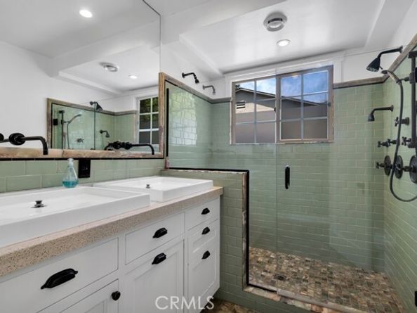 5732 Mammoth Avenue, Los Angeles CA 91401