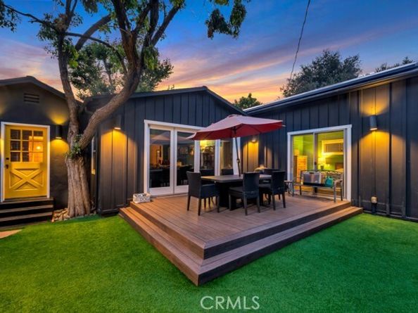 5732 Mammoth Avenue, Los Angeles CA 91401