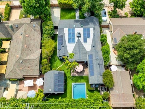 5732 Mammoth Avenue, Los Angeles CA 91401