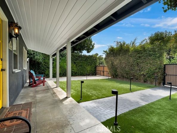 5732 Mammoth Avenue, Los Angeles CA 91401
