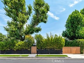 5732 Mammoth Avenue, Los Angeles CA 91401