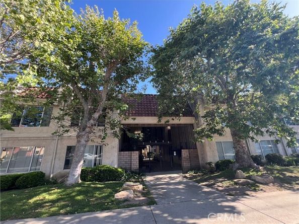 21000 Parthenia Street 19, Canoga Park (los Angeles) CA 91304