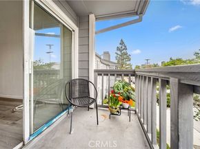 9714 Sepulveda Boulevard 202, North Hills (los Angeles) CA 91343