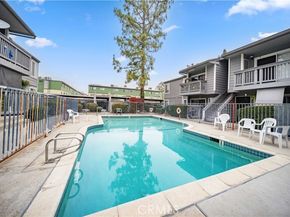 9714 Sepulveda Boulevard 202, North Hills (los Angeles) CA 91343