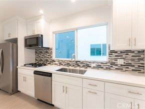 6845 Haskell Avenue, Los Angeles CA 91406
