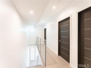 6845 Haskell Avenue, Los Angeles CA 91406