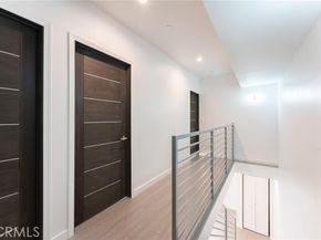 6845 Haskell Avenue, Los Angeles CA 91406