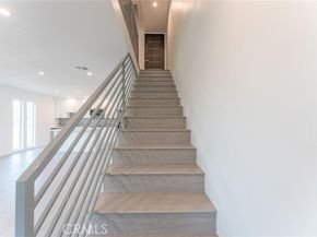 6845 Haskell Avenue, Los Angeles CA 91406