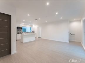 6845 Haskell Avenue, Los Angeles CA 91406