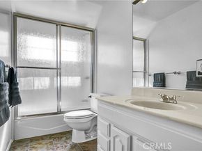 6456 Gross, West Hills (los Angeles) CA 91307