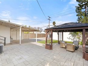 17731 Burbank Boulevard, Encino (los Angeles) CA 91316