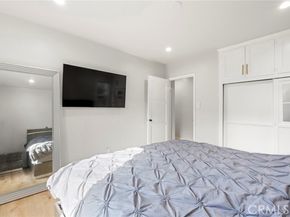 17731 Burbank Boulevard, Encino (los Angeles) CA 91316