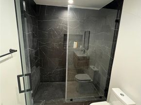 17731 Burbank Boulevard, Encino (los Angeles) CA 91316