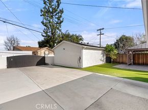 17731 Burbank Boulevard, Encino (los Angeles) CA 91316