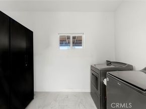 17731 Burbank Boulevard, Encino (los Angeles) CA 91316