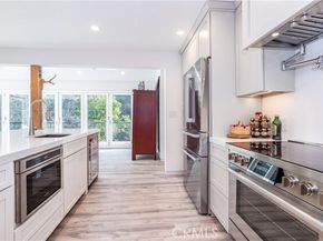 330 S Topanga Canyon Blvd., Topanga (los Angeles) CA 90290