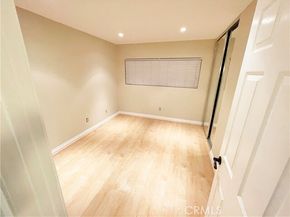 18350 Hatteras 123, Tarzana (los Angeles) CA 91356