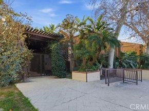 18350 Hatteras 123, Tarzana (los Angeles) CA 91356