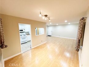 18350 Hatteras 123, Tarzana (los Angeles) CA 91356